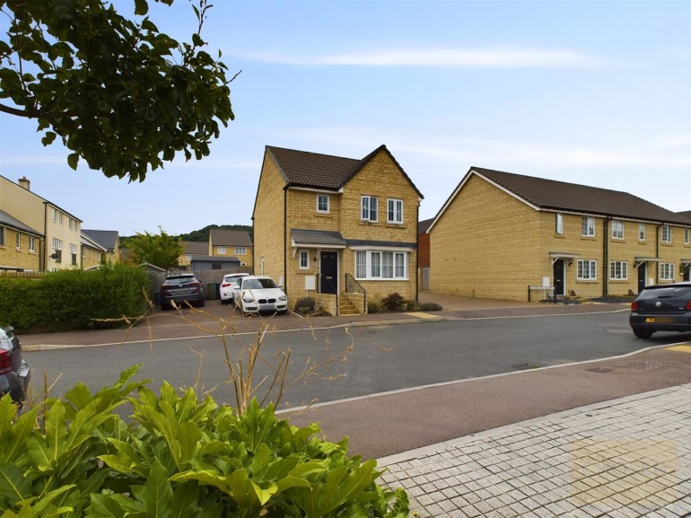 De Havilland Gardens, Brockworth, Gloucester