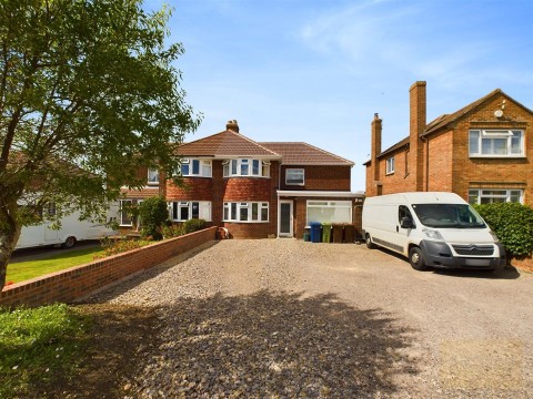 View Full Details for Chosen Drive, Churchdown, Gloucester